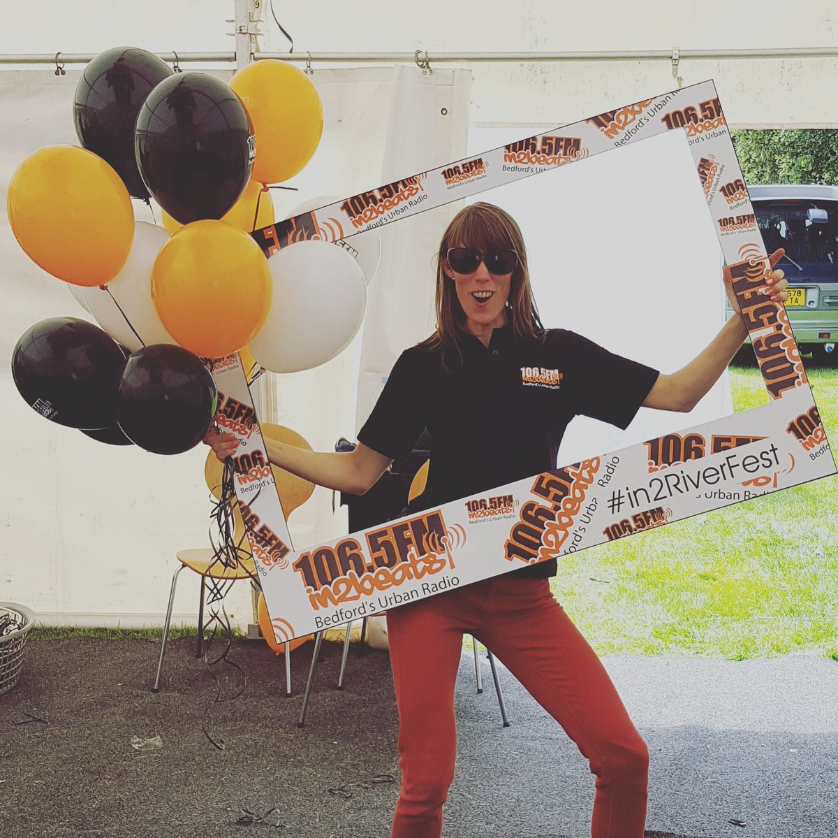 IN2BEATS's tweet photo. Regular Jo ready to go out into the crowd armed with balloons & our In2beats photo frame #In2RiverFest https://t.co/VE5Vnuv1Qv
