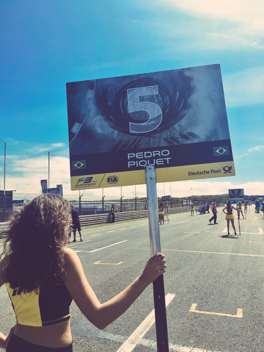 Grid time 🏁 <a href="/PedroPiquet1/">PedroPiquet</a> @fiaf3europe #FIAF3 #Zandvoort