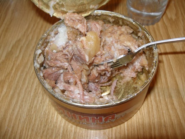 Можно ли есть тушенку сырой. Тушенка ланч. Тушенка разная. Можно ли есть тушенку сырой. Сколько готовить тушенку в автоклаве.