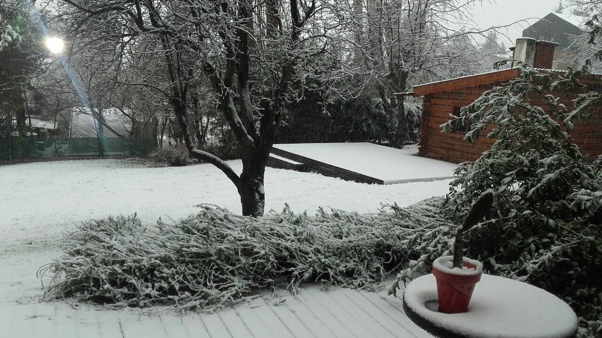 urlbrc's tweet photo. Tenemos nieve!!! Vengan a Bariloche @cuervotinelli @AngeldebritoOk @SoyListorti @Lauritafdez8 @SANTIAGODELMORO https://t.co/9w3NjCsSQ6