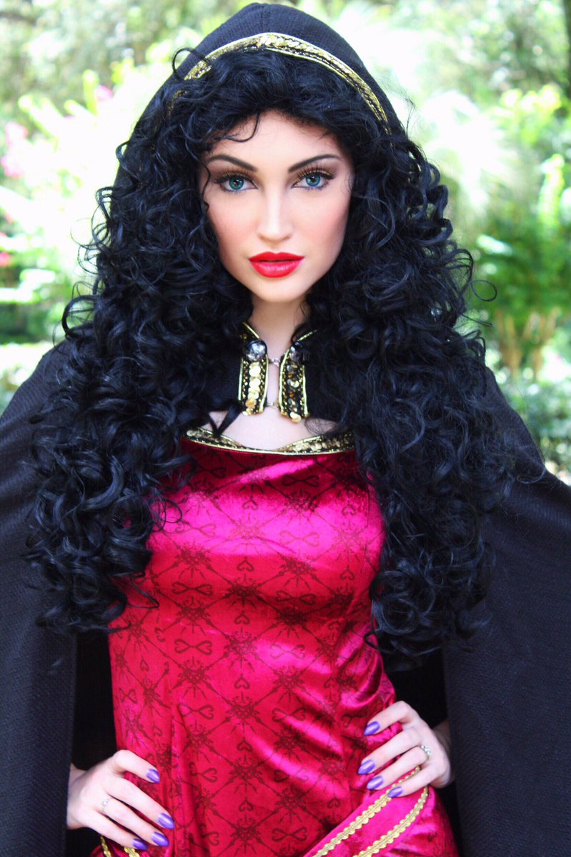 Mother Gothel. pic.twitter.com/dyFcGkgS3e. 