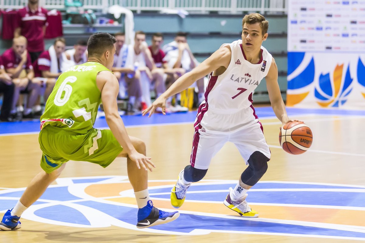 LAT U20 izlases uzvarā pār SLO 87:71 savu ieguldījumu deva <a href="/dsnbasketball/">dsnbasketball</a> speletaji <a href="/Renaars10/">Renars Birkans</a> <a href="/Marcis_Saulitis/">Mārcis Saulītis</a>