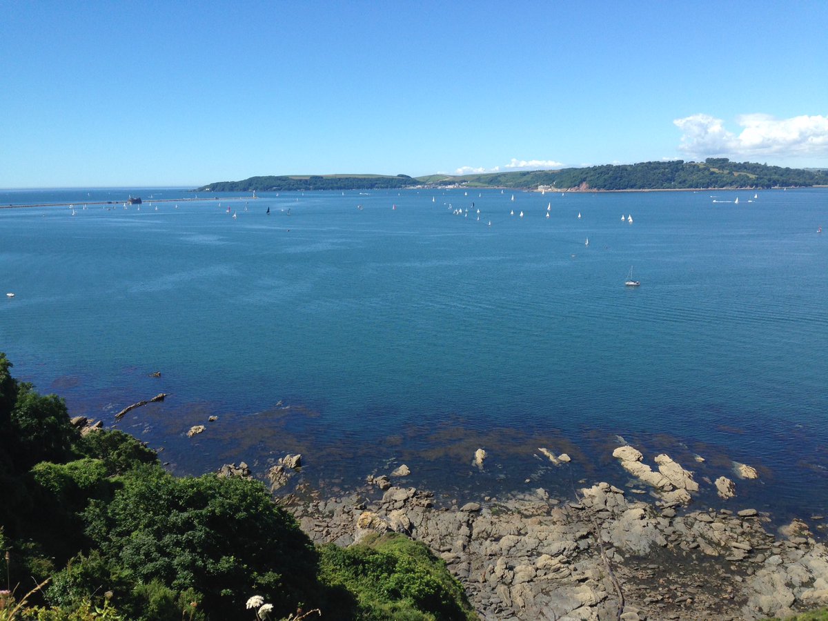 hdismore's tweet photo. View across Plymouth Sound #VisitBritainBecause #perfectsunday @oneplymouth @oneworld365 https://t.co/RpzDK2HR49