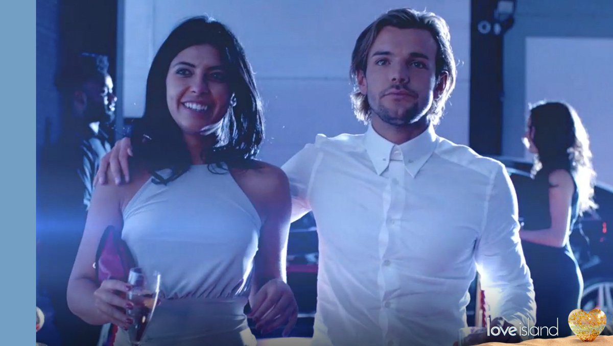 LoveIsland's tweet image. RT to congratulate our #LoveIsland 2016 winners! 👏👏👏 #LoveIsland 🌴