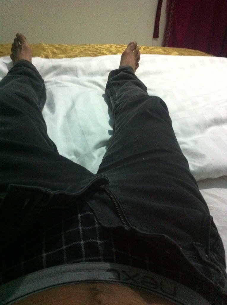 مين ينااام معي😥😥