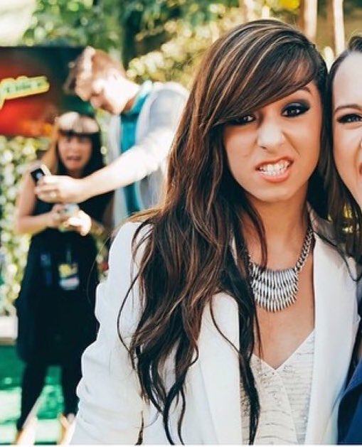 grimmiesteam's tweet photo. I wish I could pull off all these hairstyles like Christina did because damn https://t.co/QuARkaxiZA
