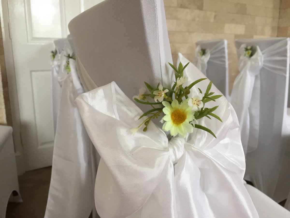 CandPevents's tweet photo. Fabulous wedding at @MillhouseSkidby. Congratulations to our Bride and Groom. #weddingpictures #weddinghour https://t.co/rPwUmSkZ8x