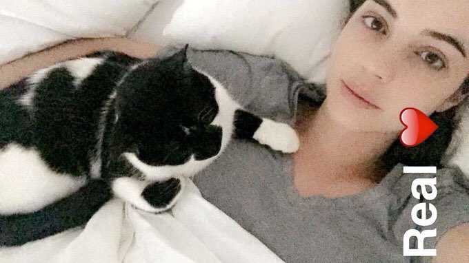 AdelaideKSource's tweet image. [PICTURES] New pictures uploaded on Adelaide&apos;s Snapchat story earlier [via sugarkane9 on Snapchat]