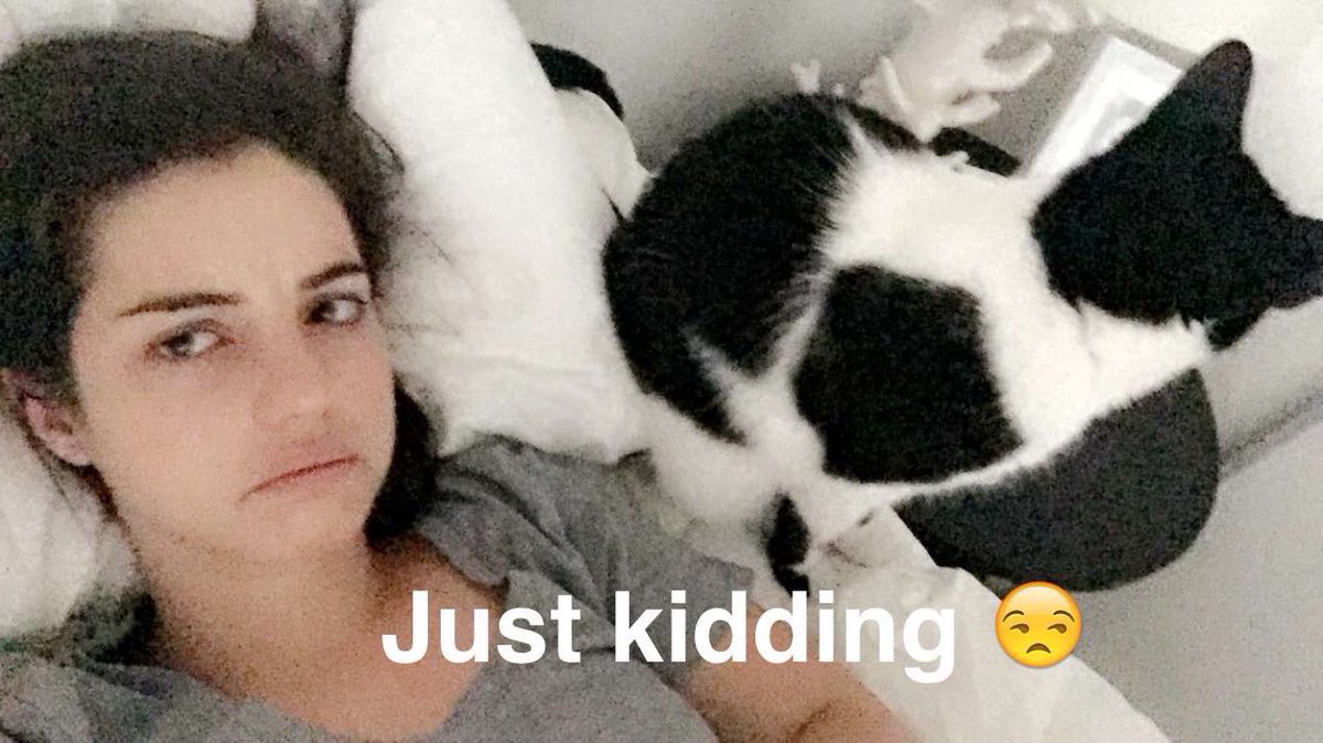 AdelaideKSource's tweet image. [PICTURES] New pictures uploaded on Adelaide&apos;s Snapchat story earlier [via sugarkane9 on Snapchat]