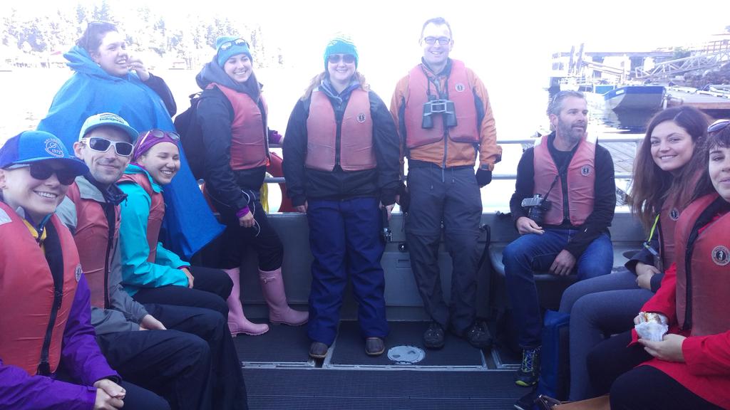 mjfoberg's tweet image. Whale watching group 1! #bamfieldmsc #inpursuitofthewhale #uvicenglish