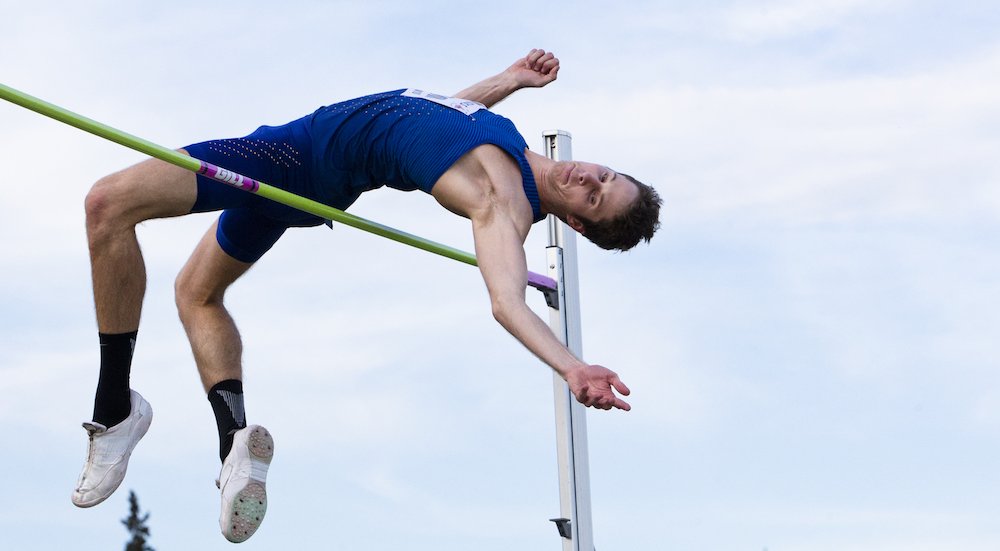 CBCOlympics's tweet photo. Peaking at the right time: @ddrouin10 jumps to season best ahead of #Rio2016
https://t.co/rTlCaTF4p5 https://t.co/LHJvTfE1SW