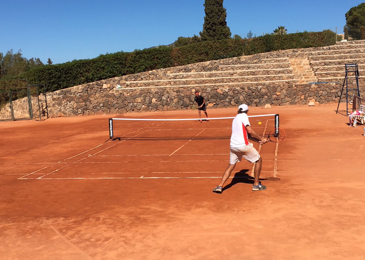 What a a amazing time. Alex Bull took the title in 5 gruelling sets this year along with doubles! #lamanga #touch