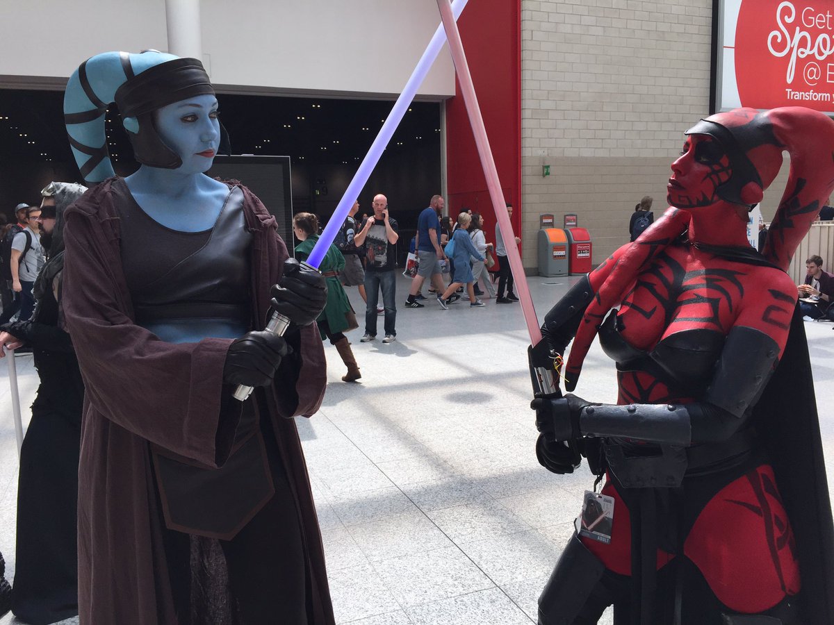 MOVIECLIPS's tweet image. Our final round of #StarWars cosplay from this year's #StarWarsCelebration - the all ladies edition. #SWCEPics