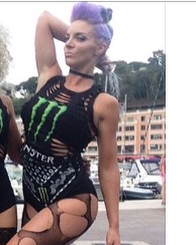 EmmaCurran11's tweet photo. My fab client rocking her blue &amp; lilac hair in Monaco 😍👌🏻 #elysiumhairbyemmacurran #monstermadcrew #monsterenergy https://t.co/10Jxr2sXag