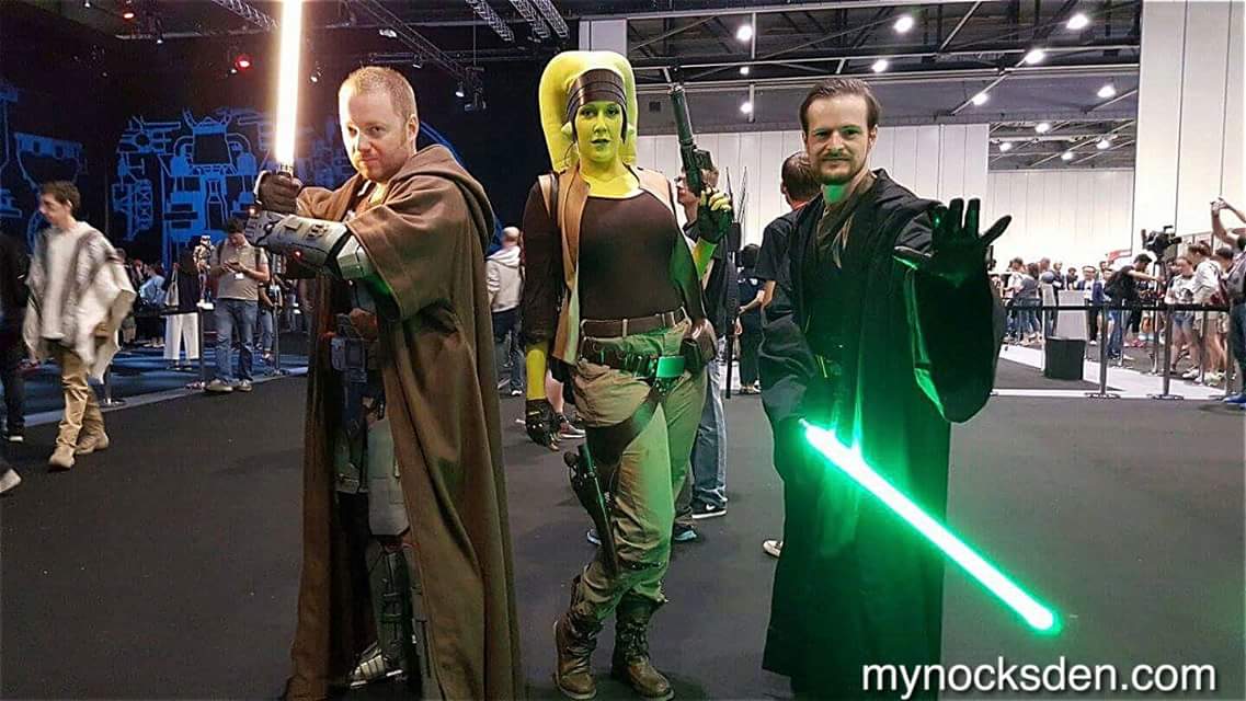 Cracking weekend with <a href="/MynocksDen/">Mynock's Den</a> and the hubby at #StarWarsCelebration  #SWCEpics sad it's over but basically dead