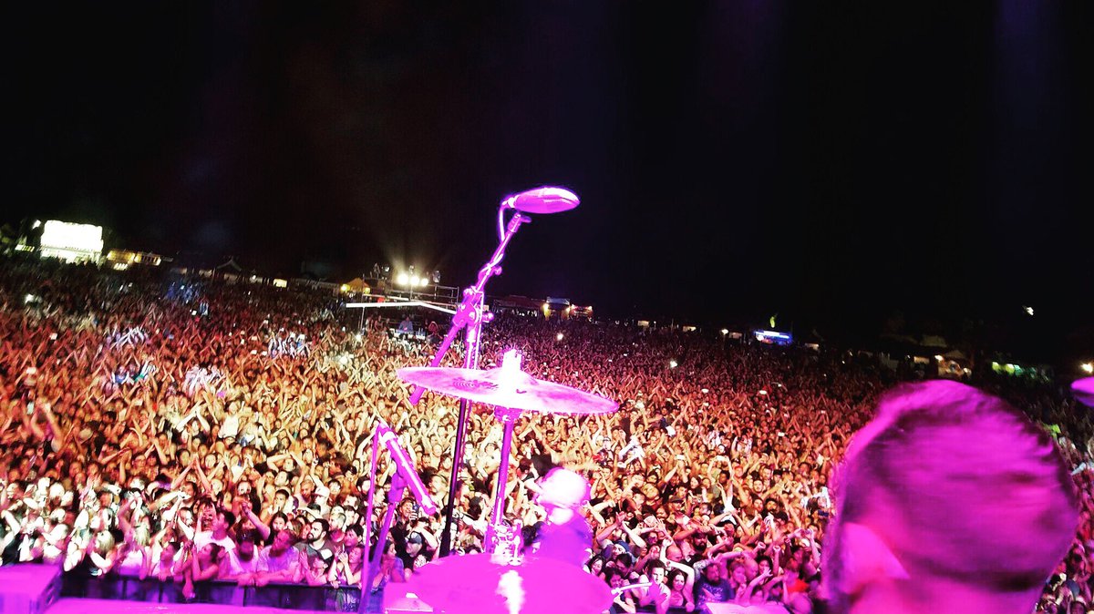 The view from last nights show was incredible. Thanks to <a href="/tasteofchaos/">Taste Of Chaos</a>   Picture taken by <a href="/Raulbot/">Raul Francisco Martinez</a>