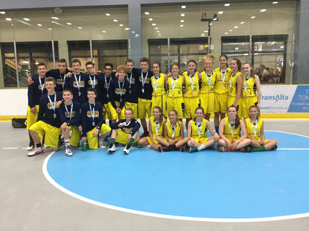 chantilylace16's tweet image. Thanks Leduc for hosting great Games! 👏🏻 👏🏻volunteers! Zone 5 Girls bronze / Boys silver. @2016ASG @BasketballAB