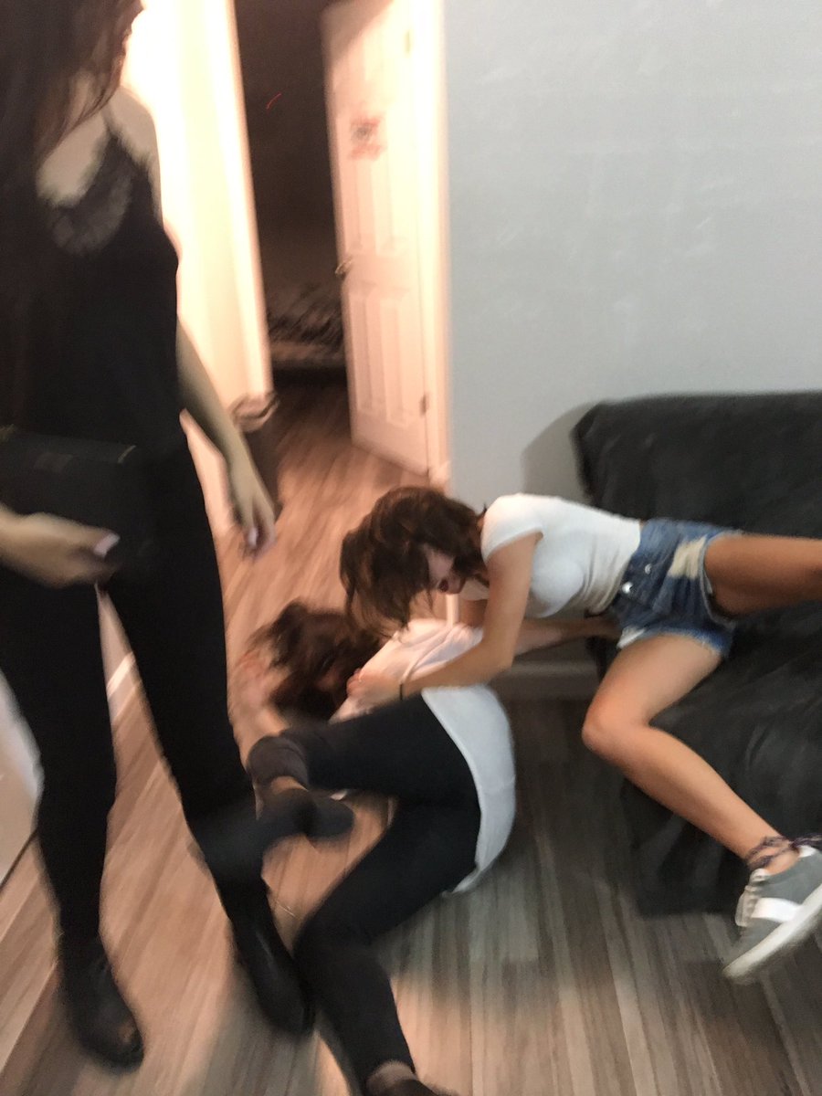 Lesbian Youtubers 3; Vloggers of the lesbian kind - Page 372 - The L Chat