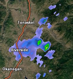 NWSSpokane's tweet photo. A few #Thunderstorms firing up over the #TunkBlock burn scar region south of #Tonasket: #wawx https://t.co/92xGpkQ9xI