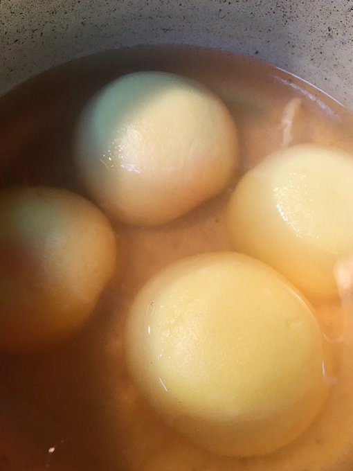 正解が出なかったので。 桃のコンポートでした（≧&nabla;≦） RT @moon_yuuri: さて何を作っているでしょう？ https://t.co/jxZVfv9iFp<a class="tags" href="/tag/moon_yuuri">@moon_yuuri</a>