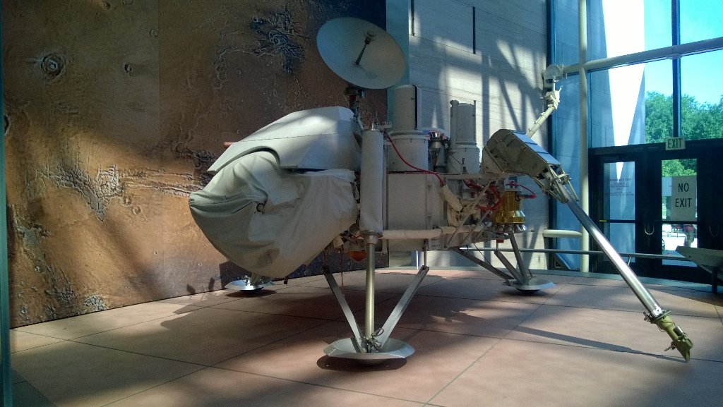 countryrosetog's tweet photo. Having fun with the fam @ #Smithsonian #NationalAirandSpaceMuseum #visitingDC #vaca2016 https://t.co/WiF4c0Ct4t