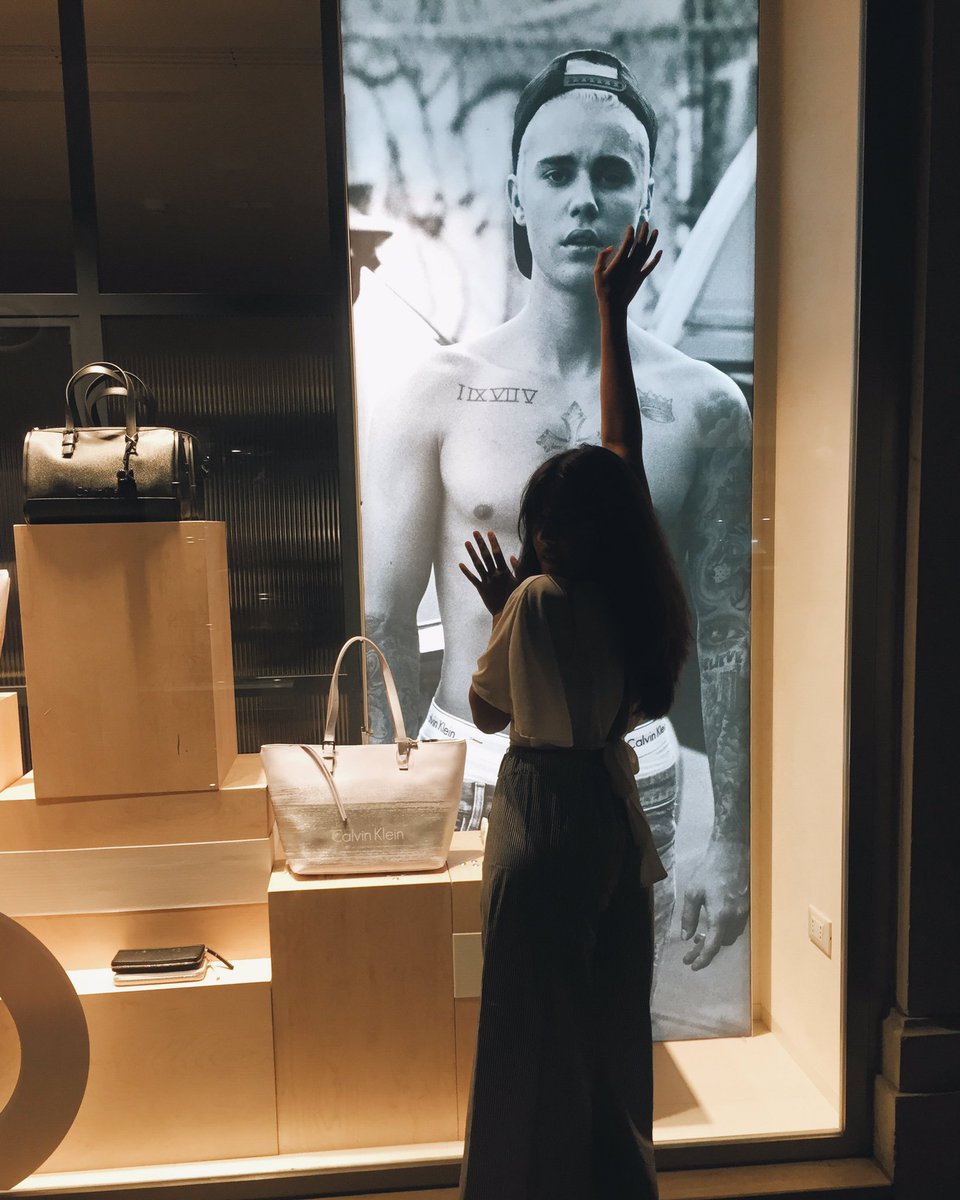 i dream of <a href="/justinbieber/">Justin Bieber</a> in my calvins