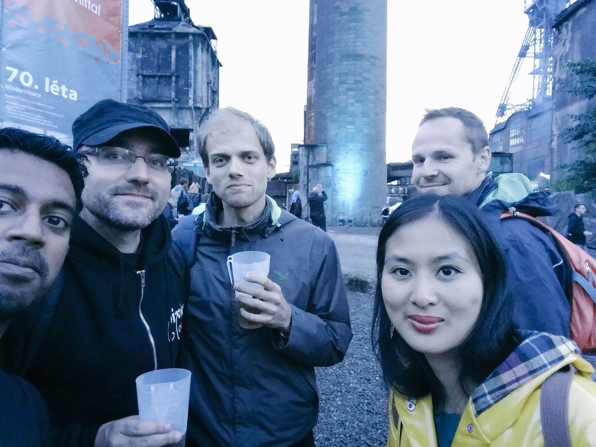 HelloTEFL's tweet image. Went to #colours2016 #justforaday. Thanks @tameimpala, @slowdiveband &amp;amp; @M83 for such amazing shows. Great site!