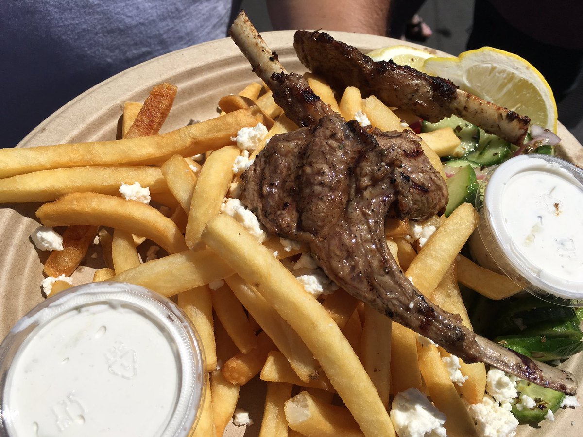 KayteDeioma's tweet image. It's @SBGreekFest today in @VisitRedondo #food #dancing #MyDayInLA #Opa!