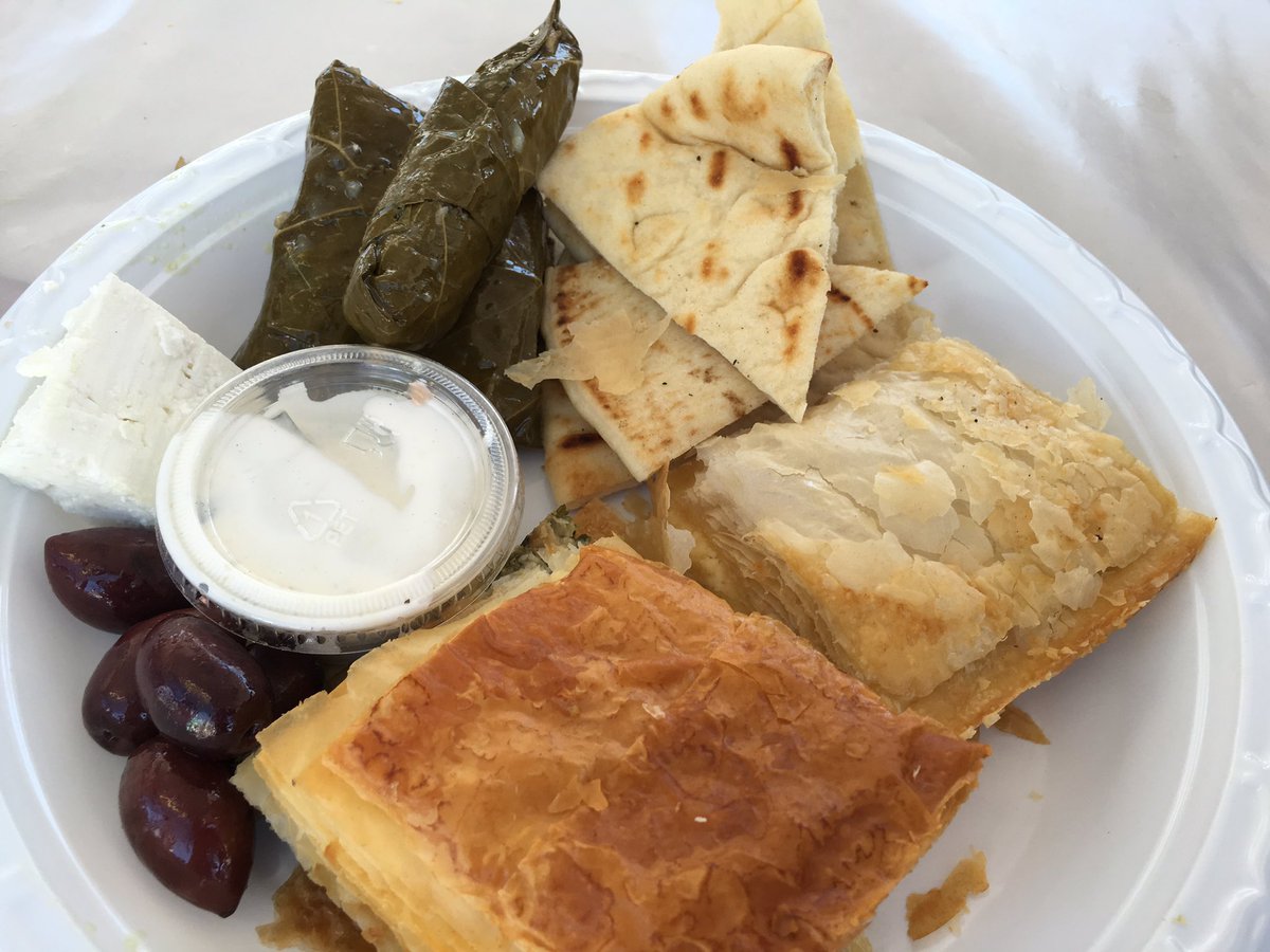 KayteDeioma's tweet image. It's @SBGreekFest today in @VisitRedondo #food #dancing #MyDayInLA #Opa!