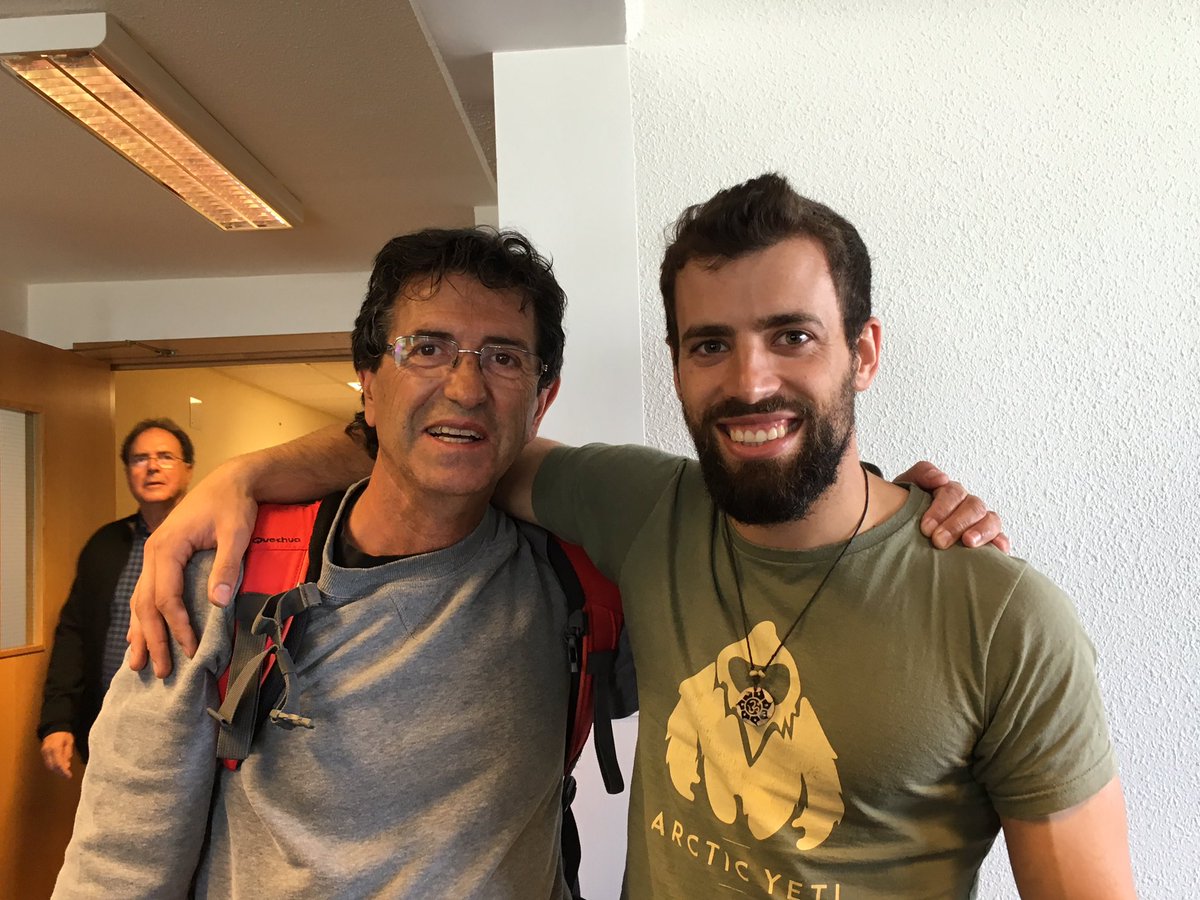 kikuMarin's tweet photo. He trobat el graduat CAFE Ruben Pérez molt lluny: Islandia. https://t.co/HzWGCowNse