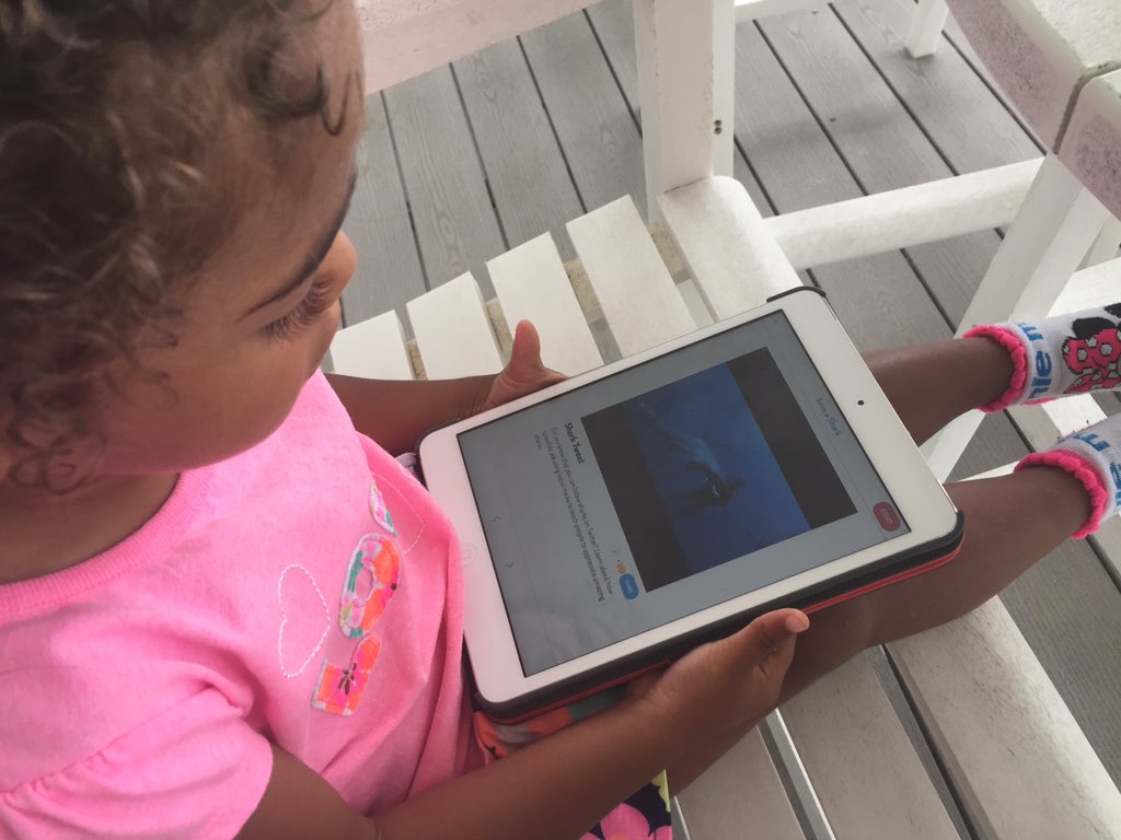 ReneeLWhite5's tweet photo. Doing little learning on sharks while at ocean @WonderBoxApp! Learning why save you&amp;friends @HelenTheShark!#lpeswake https://t.co/VbdoiLXtLm