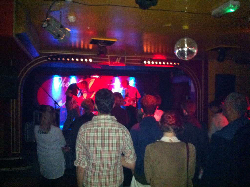 YeahBuddyDIY's tweet photo. Huge props to @BreveMuzic @atlaseyesmusic &amp; @echograss for their brilliant sets at @themagnet123 on Friday, @DLBDDIY https://t.co/AUPNm48Nwu