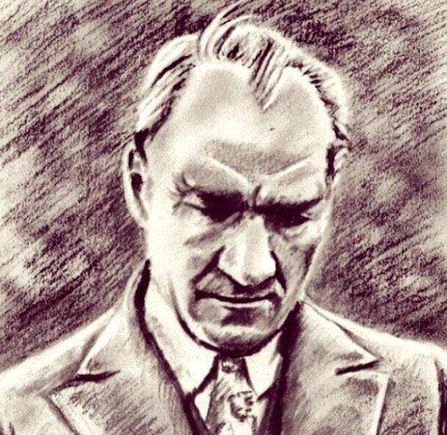 TÜRK’ÜZ,
TÜRKÇÜYÜZ
ATATÜRKÇÜYÜZ,
CUMHURİYETÇİYİZ
BİZİM ÖNDERİMİZ, 
LİDERİMİZ, 
BAŞKOMUTANIMIZ,
ATATÜRK’TÜR