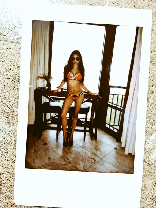 De beach was a blast 🍒💦 https://t.co/ouQTX6G19g