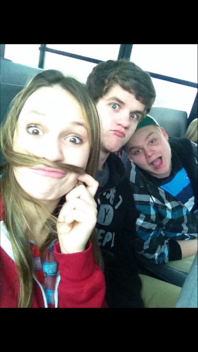 Tommyysalami's tweet photo. THROWBACK #BUSNO.3 https://t.co/MCPbpgVWmf