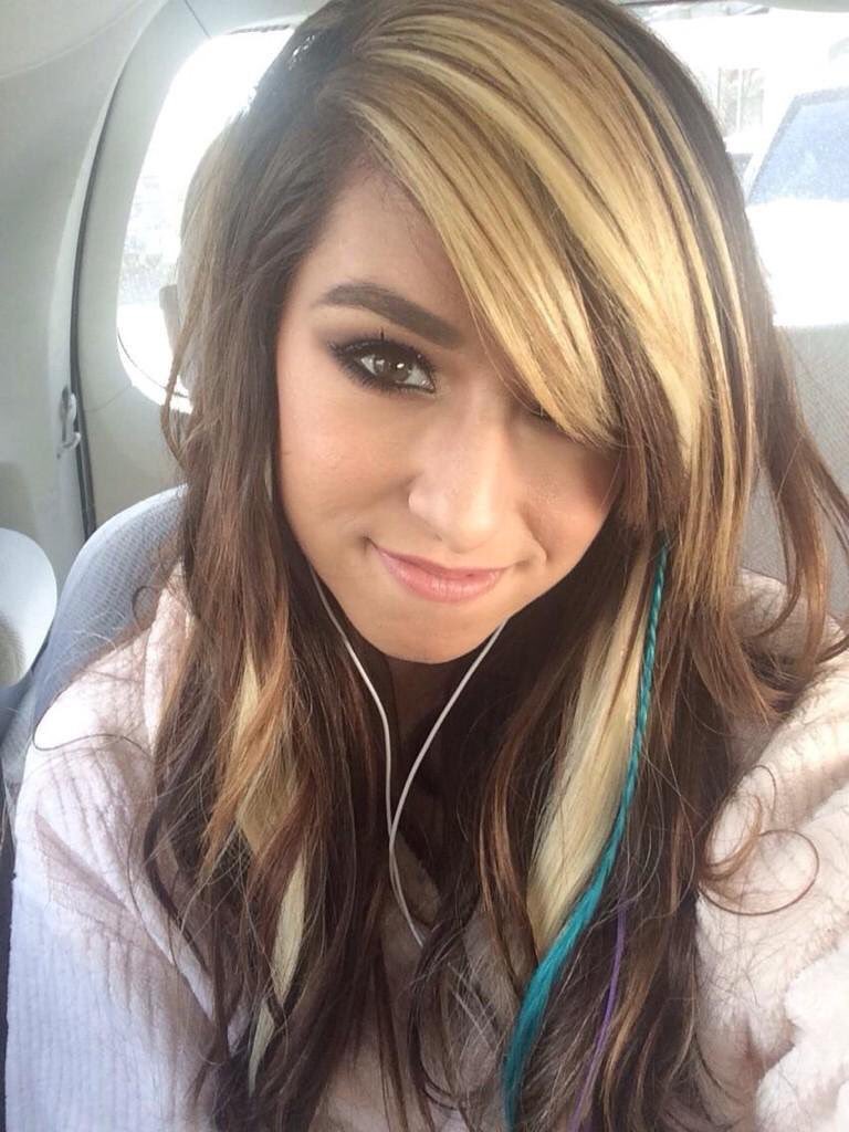 grimmiesteam's tweet photo. #TeenChoice @TheRealGrimmie for #ChoiceMusicWebStar https://t.co/dOSO5AYzt7