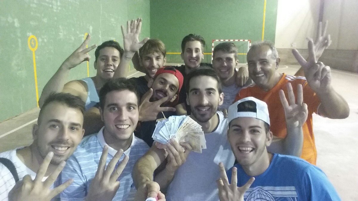 Campeones maraton cueva del hierro!