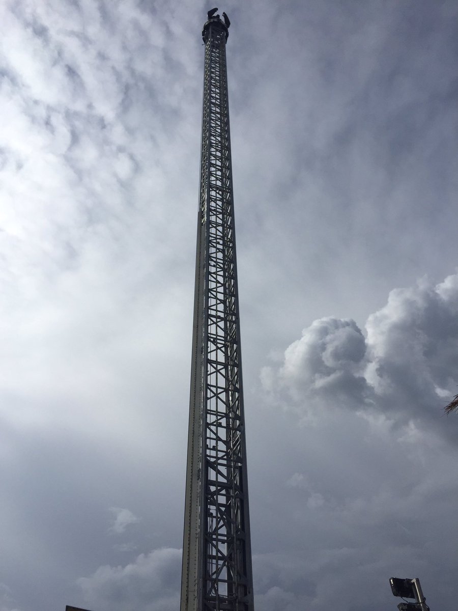 durangooficial's tweet photo. No te pierdas la nueva atracción en #Durango, #MegaKingTower! Solo para personas #SinMiedo https://t.co/vGdzZ0kAo7
