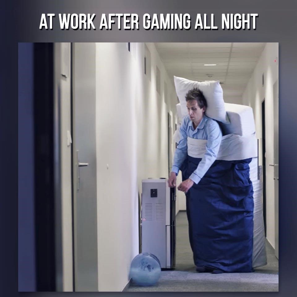 GamingQue's tweet photo. At work after #gaming all night https://t.co/ZdGJaH8jl6