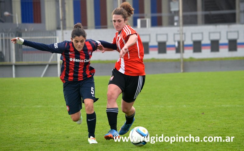 #EDLP #FútbolFemenino Derrota en Ciudad Deportiva | rugidopincha.com.ar/2016/07/derrot…