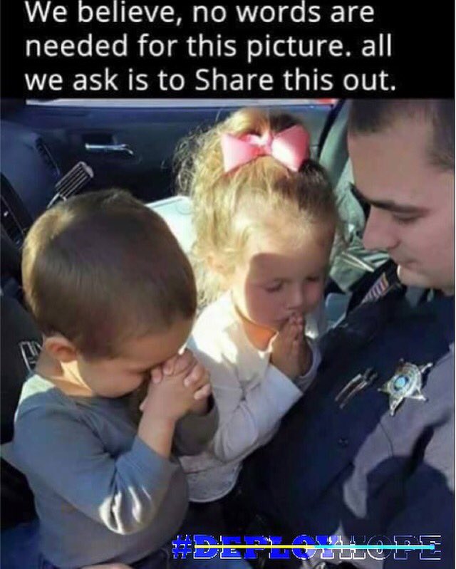 IAathletes's tweet photo. Keeping ALL police officers in our prayers ๐ #deployhope #thinblueline #bluelivesmatter #batonrouge #blackandwhite https://t.co/ytN7aShGoI