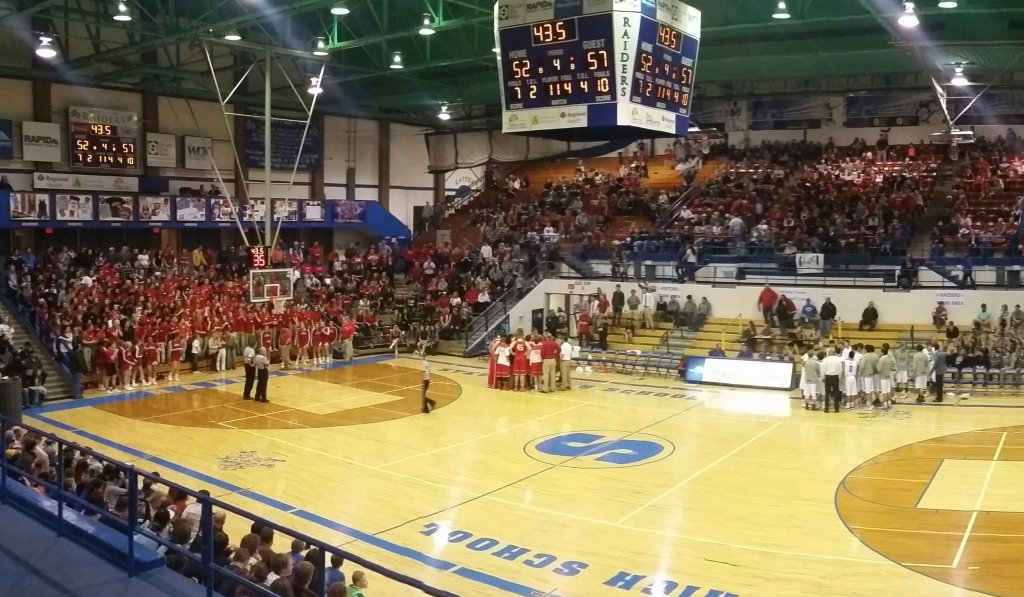 HSGymTourUSA's tweet photo. Rapid City Stevens HS in South Dakota  Where @beckyhammon &amp; @piatkowski played prep hoops. #HSGymTourUSA https://t.co/9KBkUxku8D
