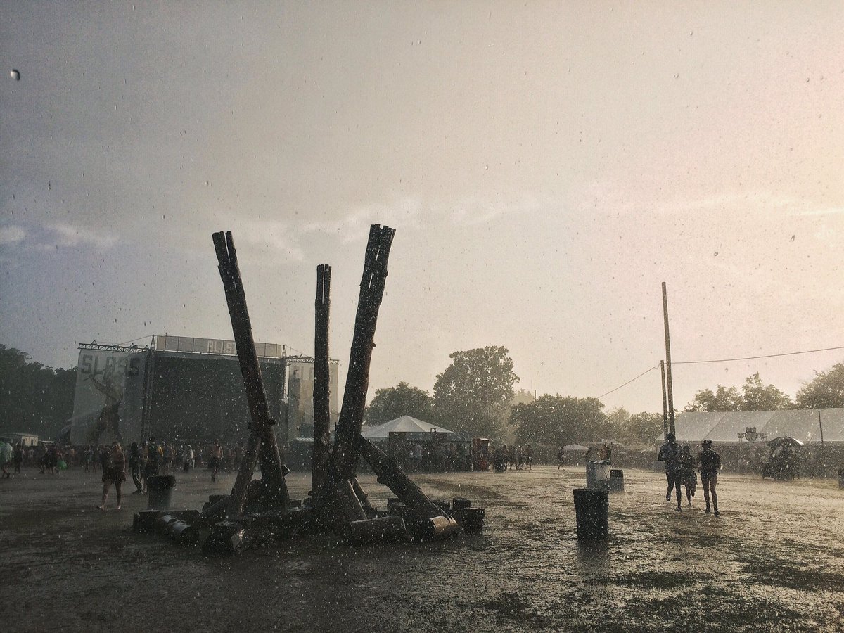 macyjanemoon's tweet photo. Sloss Fest is currently a giant puddle 😂👏🌧 @SlossFest @spann https://t.co/9Ip1WCuiXo