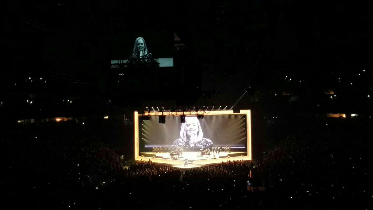 PunStar94's tweet photo. I waited 8 years for this night. Definitely worth the wait. #AdeleLiveTour2016 https://t.co/ghGJBSbRNf