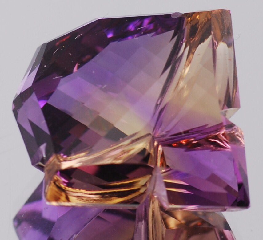 gemrays's tweet photo. Ametrines are great at releasing negative emotional energy, even when simply placed in the corner of a room. https://t.co/13GzG0gn5Y