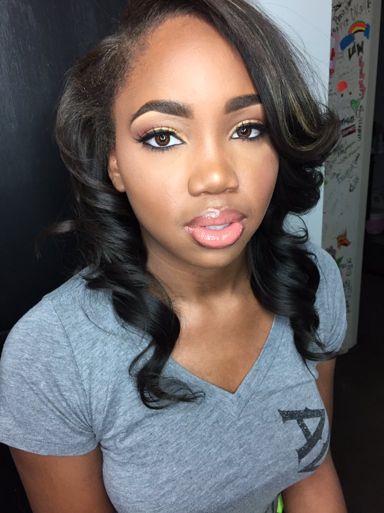 SlimBarbiie1's tweet photo. From all angles ๐ #SnatchedBySlimB #AtlantaMUA https://t.co/oIITHYPBJH