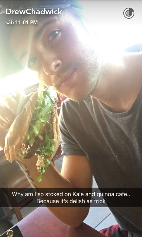 Emblem3Arg's tweet image. Drew público esta foto en su Snpachat, recientemente.