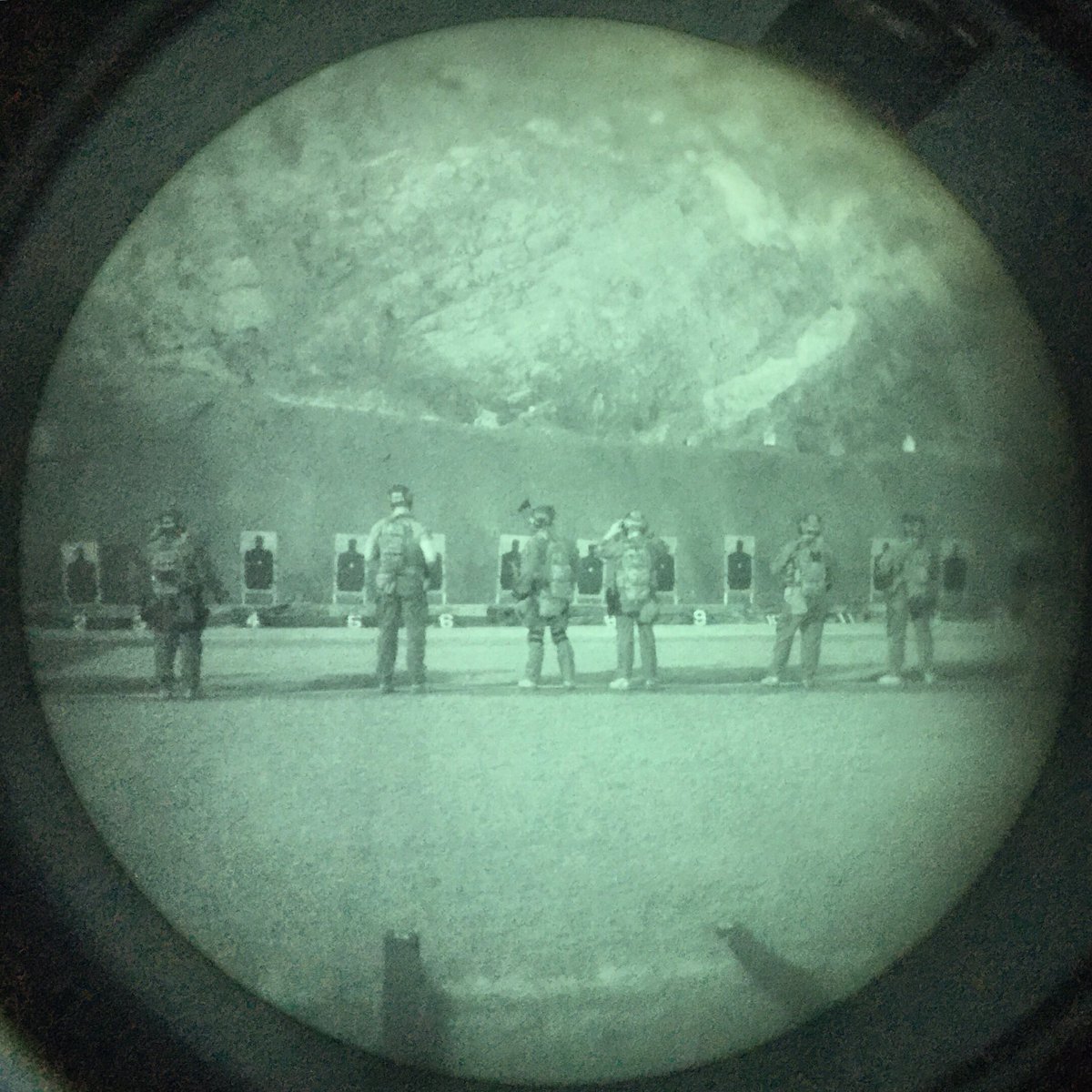 AhernGroup's tweet image. Night vision training. @EOTechInc #eotech #pvs31 #bnvd #whitephosphor