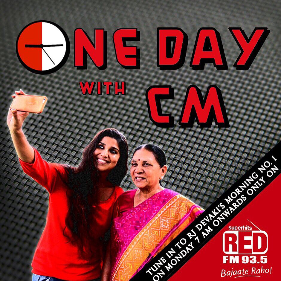 RedFM_Ahmedabad's tweet photo. @anandibenpatel @RJdevaki #PrideOfGujarat #PrideOfIndia #SpecialGiftFromCM #OneDayWithCM https://t.co/YtBSSNQnPI