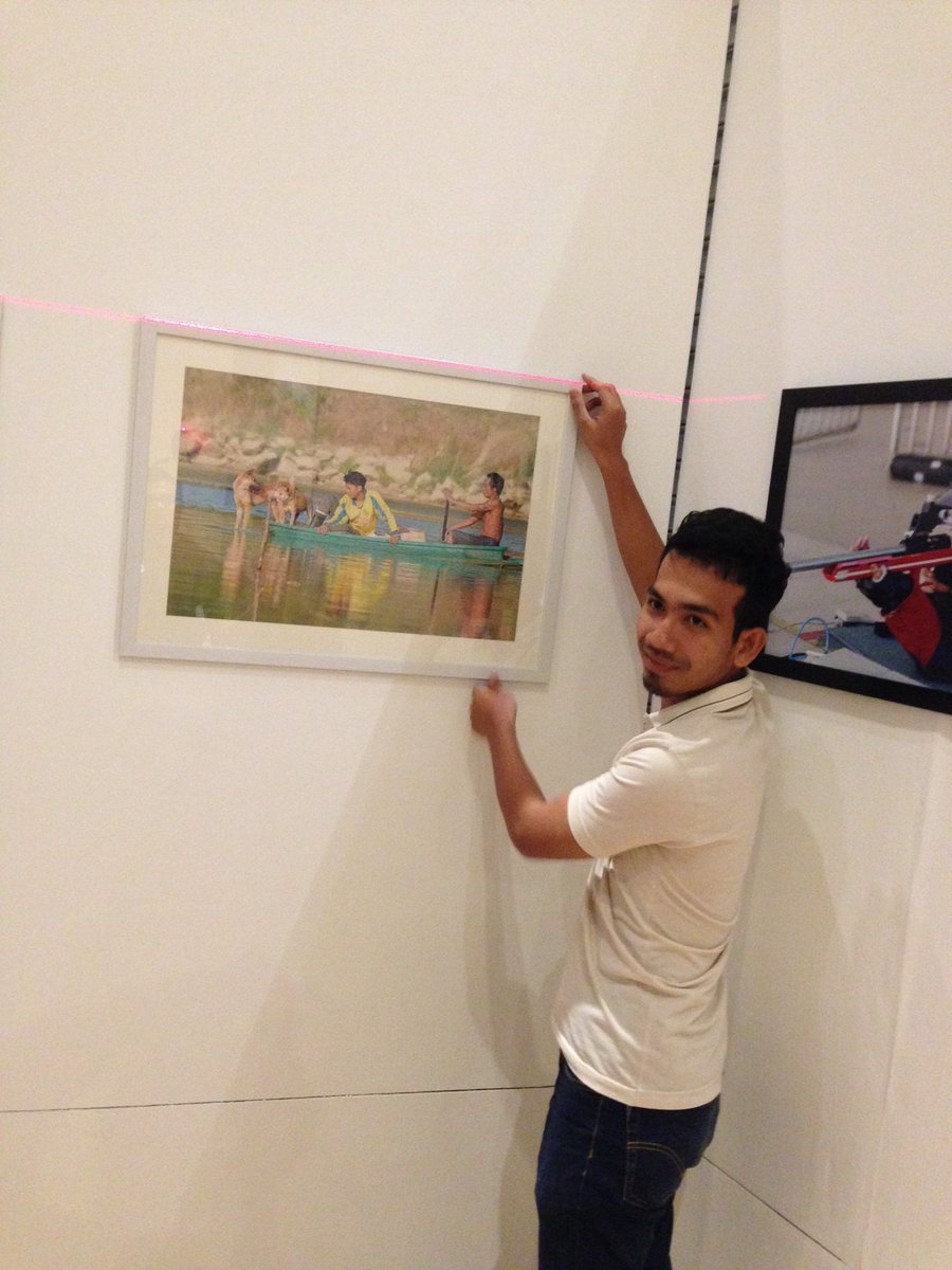 Feeeeeq's tweet photo. Tahniah @zurl_carl9 atas penjualan artwork paling mahal๐๐ #expose2.0 #publika https://t.co/WvAybrdnIQ